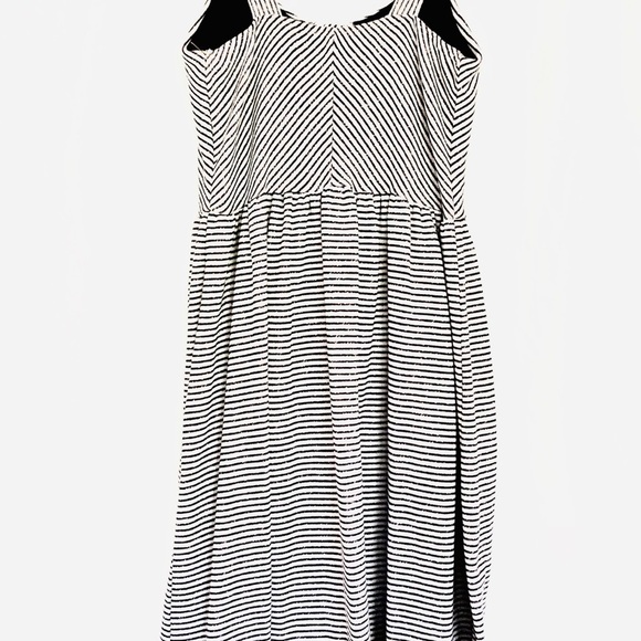 Hailey&Co Striped Black White Button Dress - Picture 4 of 10